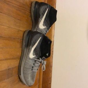 Nike black and grey zooms